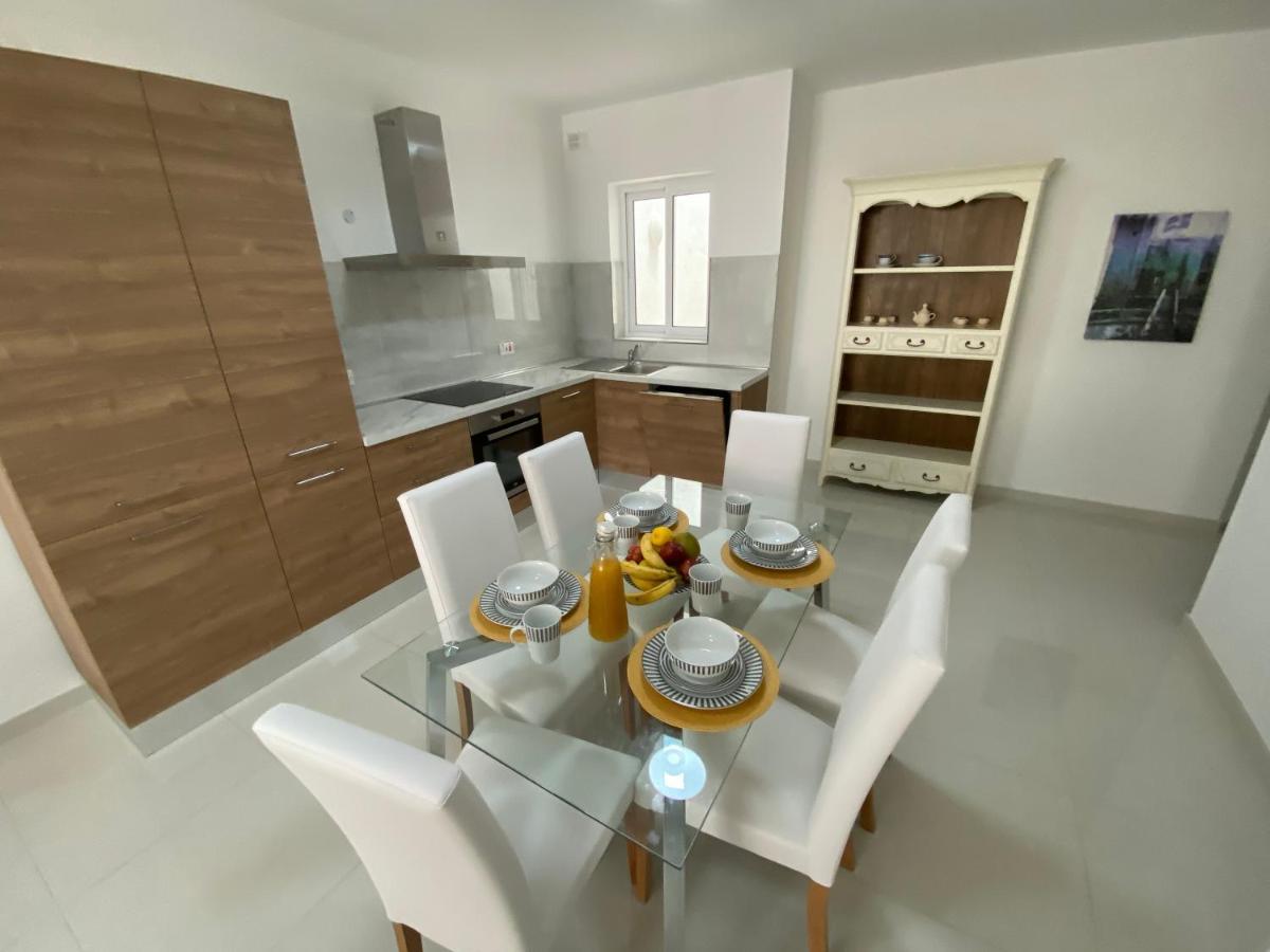Sunshine Apartments Mellieha - Modern Three Bedroom Ground Floor Apartment With Yard Exteriér fotografie
